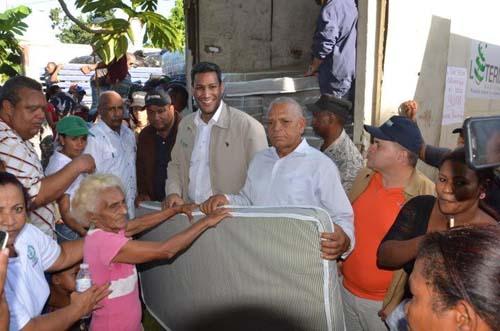 Lotería Nacional acude en auxilio de damnificados del Bajo Yuna