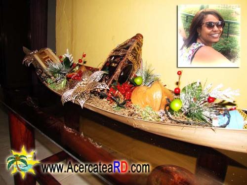 Decoración navideña con elementos de la cultura dominicana