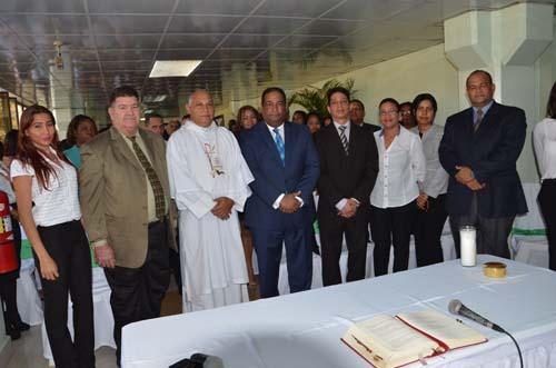 Lotería Nacional conmemora 134 aniversario con misa y ofrenda floral