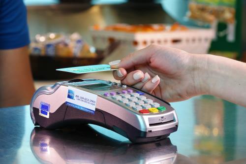 AZUL supera las 30,000 terminales de pago en su quinto aniversario