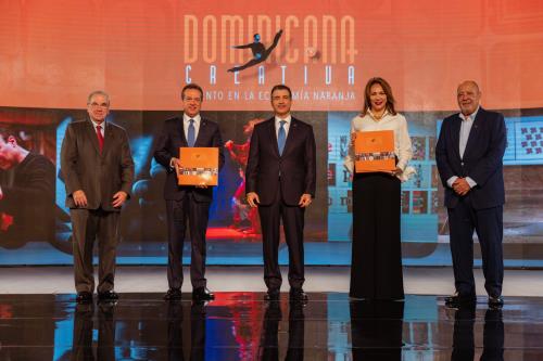 El Popular impulsa las industrias creativas con el libro "Dominicana creativa. Talento en la economía naranja"