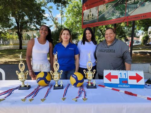 Estefany Hernández participa en eventos deportivos en la provincia de Dajabón
