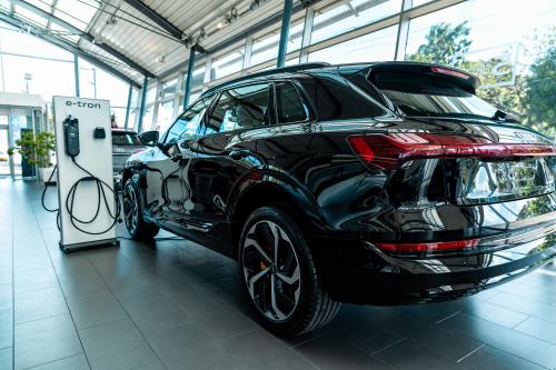 Autoferia Popular celebra el Día Eco con 45 modelos híbridos y eléctricos