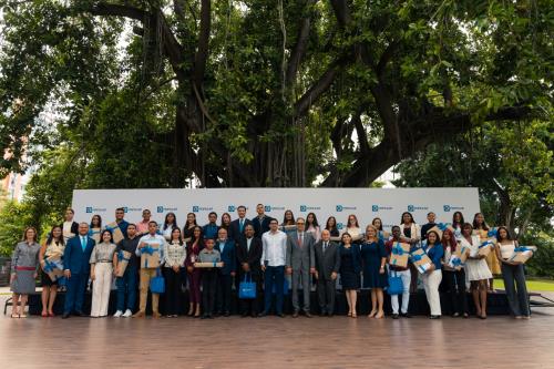 Banco Popular convoca 50 becas para estudiantes meritorios