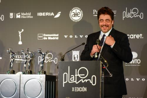 Benicio del Toro asegura que cine iberoamericano debe aprovecharse del gran potencial de Hollywood para crecimiento