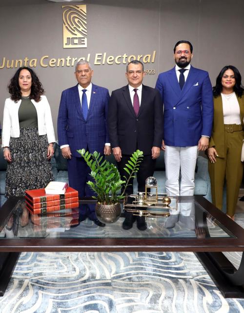 Gobierno Dominicano, a través del programa Burocracia Cero, ahorrará a familias dominicanas más de 220 millones en proceso de inscripción escolar