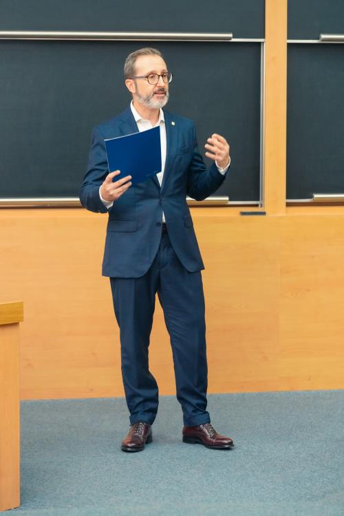 Banco Popular ofrece charla de finanzas personales a periodistas y comunicadores