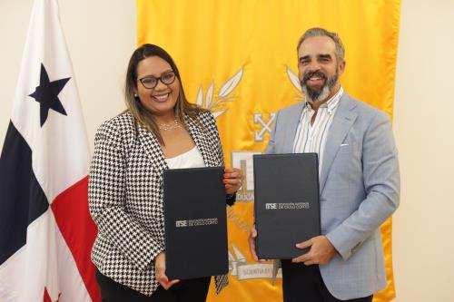 ITSE Panamá y IQTEK firman convenio para impartir educación sobre las TIC