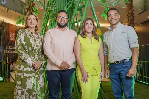 Ágora Mall celebra 10 años del Árbol de la Esperanza 2024 con un tributo a la solidaridad