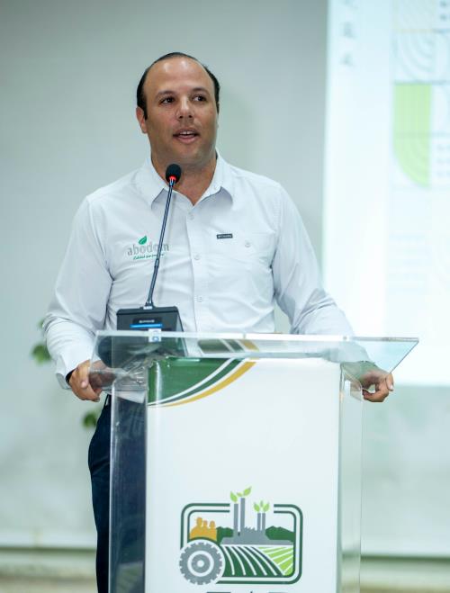ABODOM realiza primer seminario internacional sobre el cultivo de aguacate