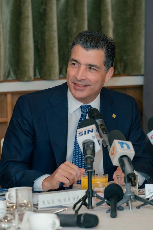 Presidente ejecutivo del Banco Popular resalta medidas monetarias para estimular la economía