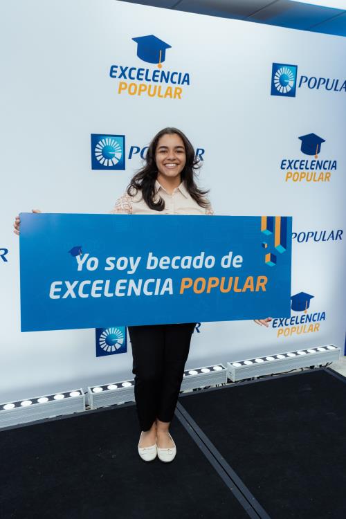 Programa de becas Excelencia Popular recibe oro en Premios AMEC por métricas de comunicación