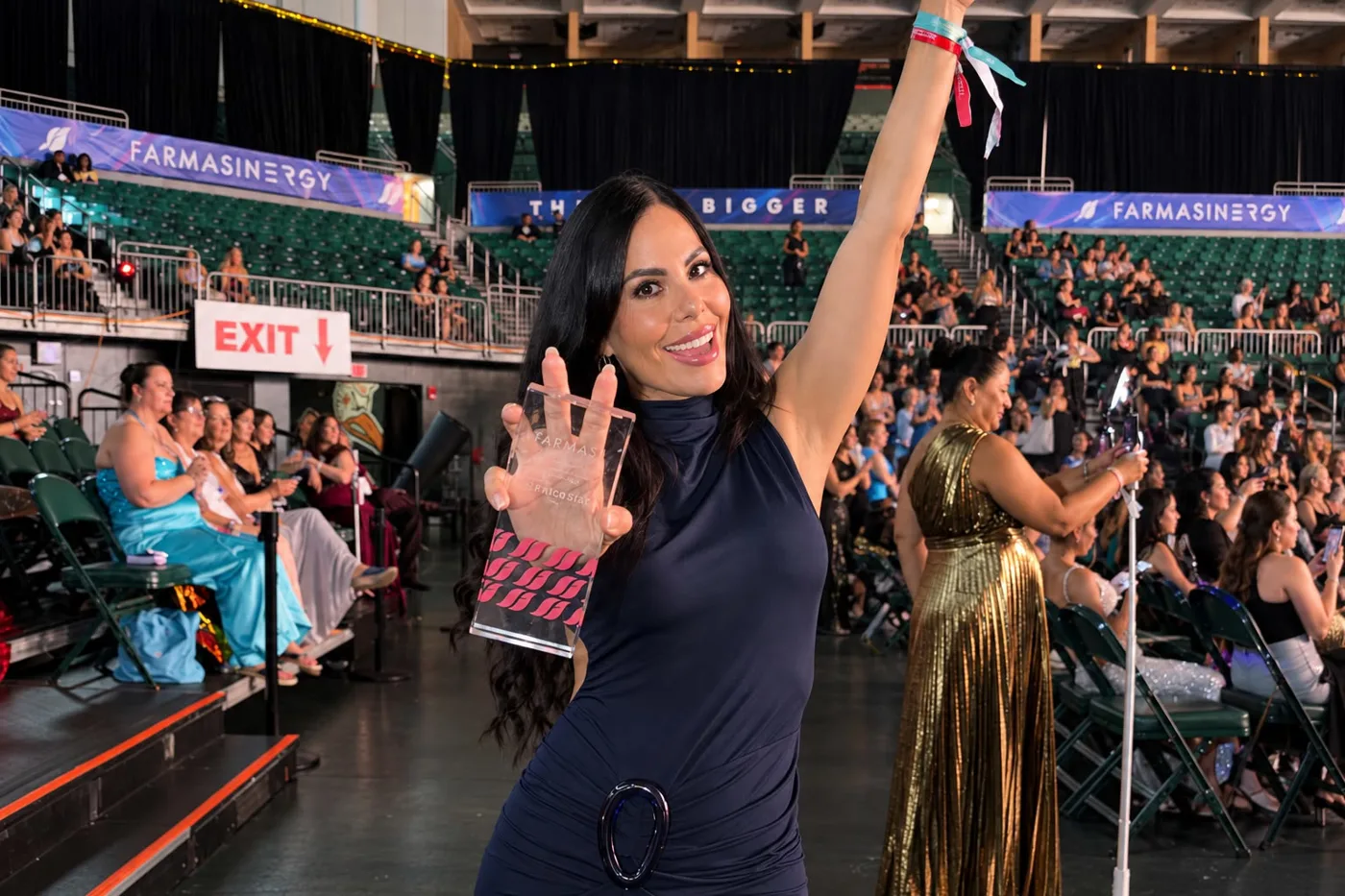 Karen Rivas es reconocida como Top Recruiter número uno de República Dominicana en Farmasi Energy
